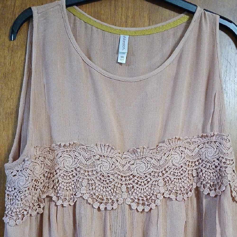 Xhilaration Sleeveless Blouse with Lace Detail   Peachy - Picture 6 of 7